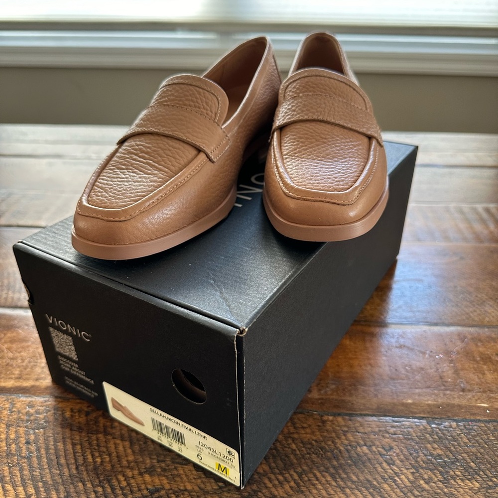 Brand new Vionic Sellah Loafers 6